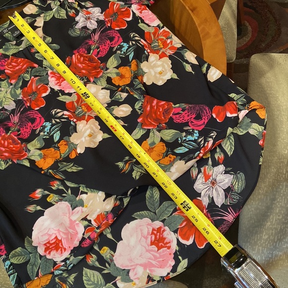 INC (International Concepts) floral blouson top - Picture 5 of 10